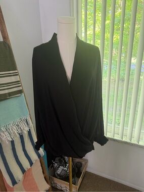Pleione 1x hi-low faux wrap style top